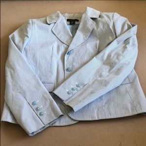 Ladies blazer Matching shorts available